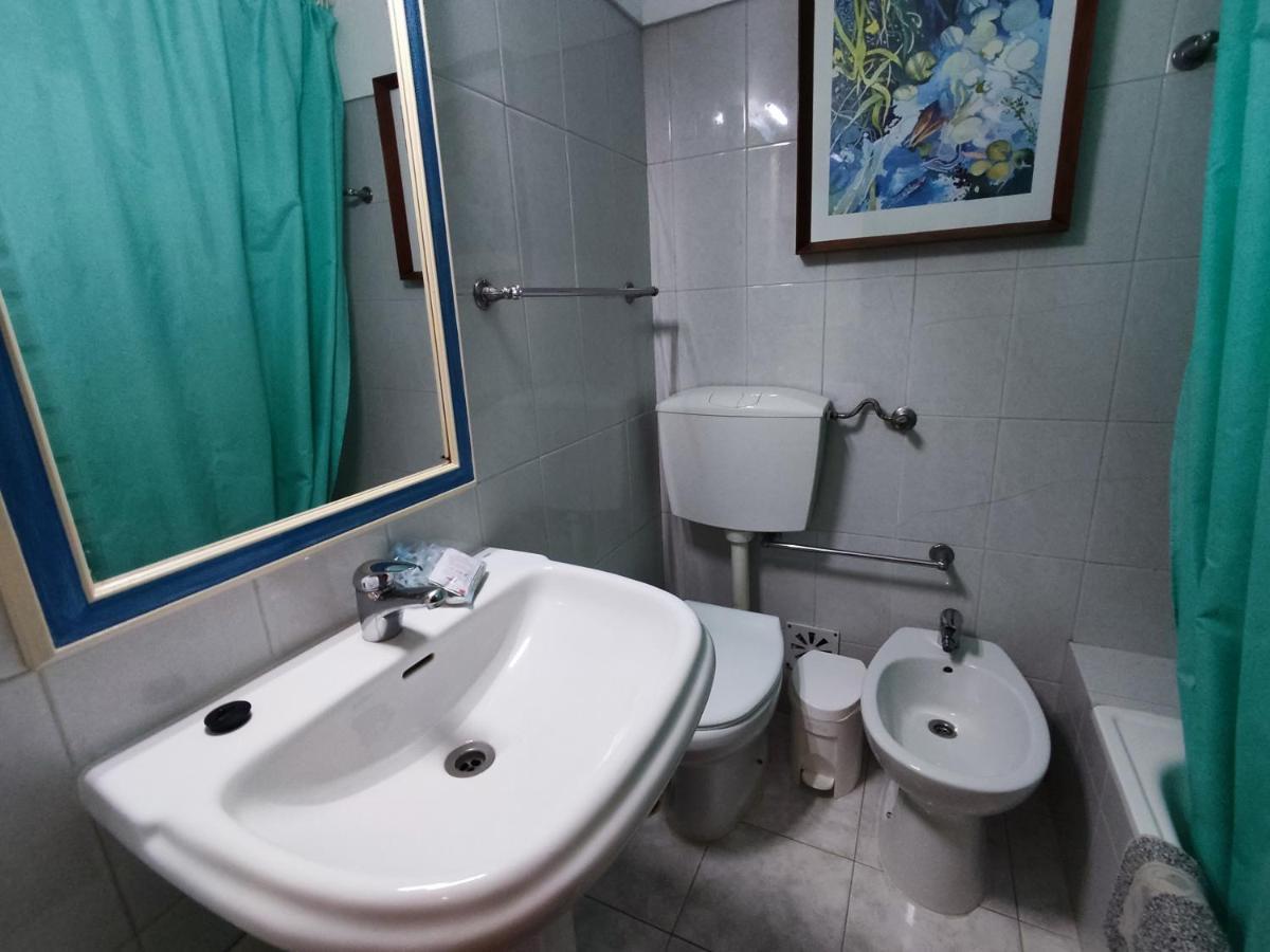 1P Torre Sol Casas & Papeis Daire Armação de Pêra Dış mekan fotoğraf